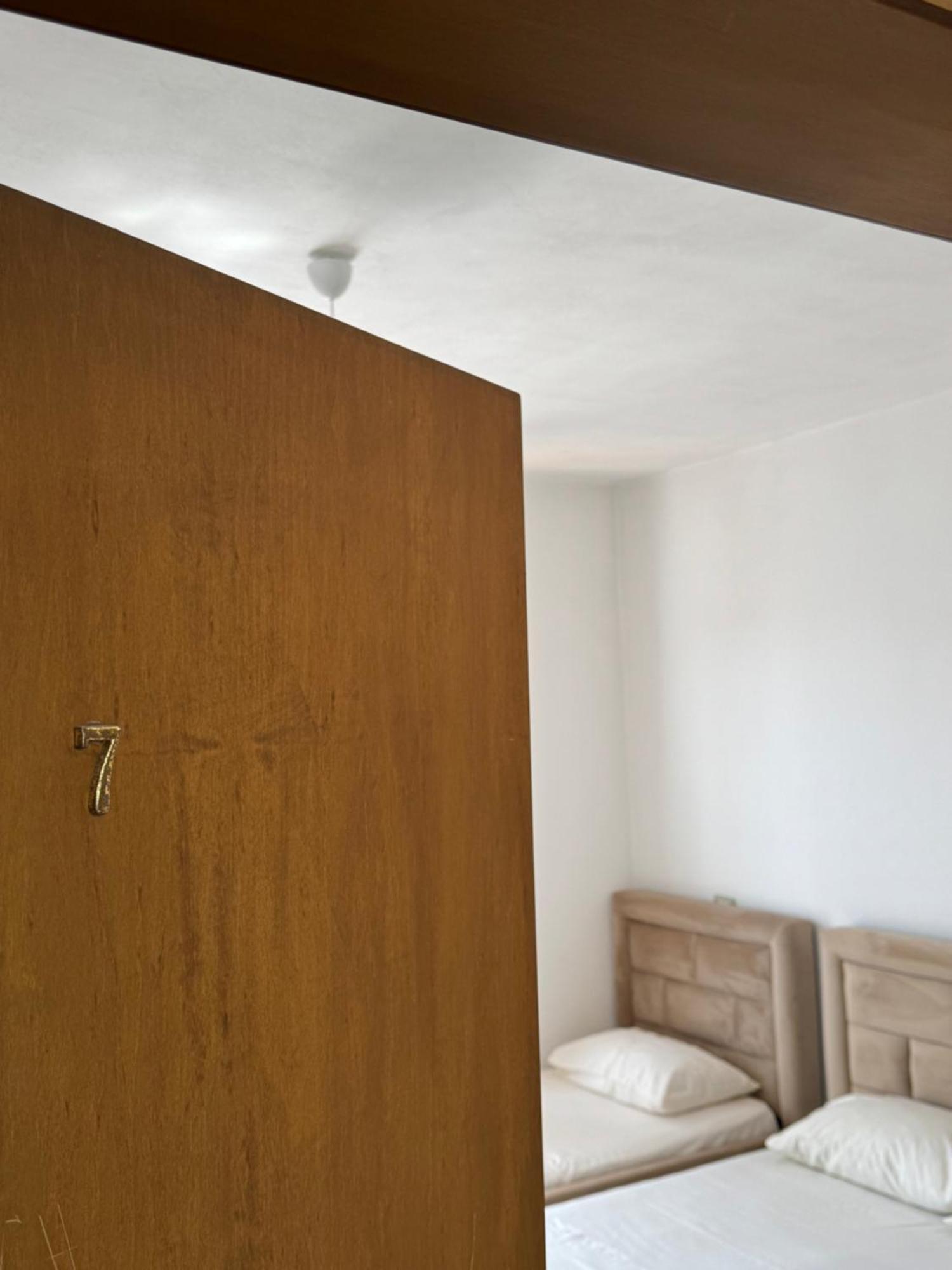 Guesthouse Cami دراس المظهر الخارجي الصورة